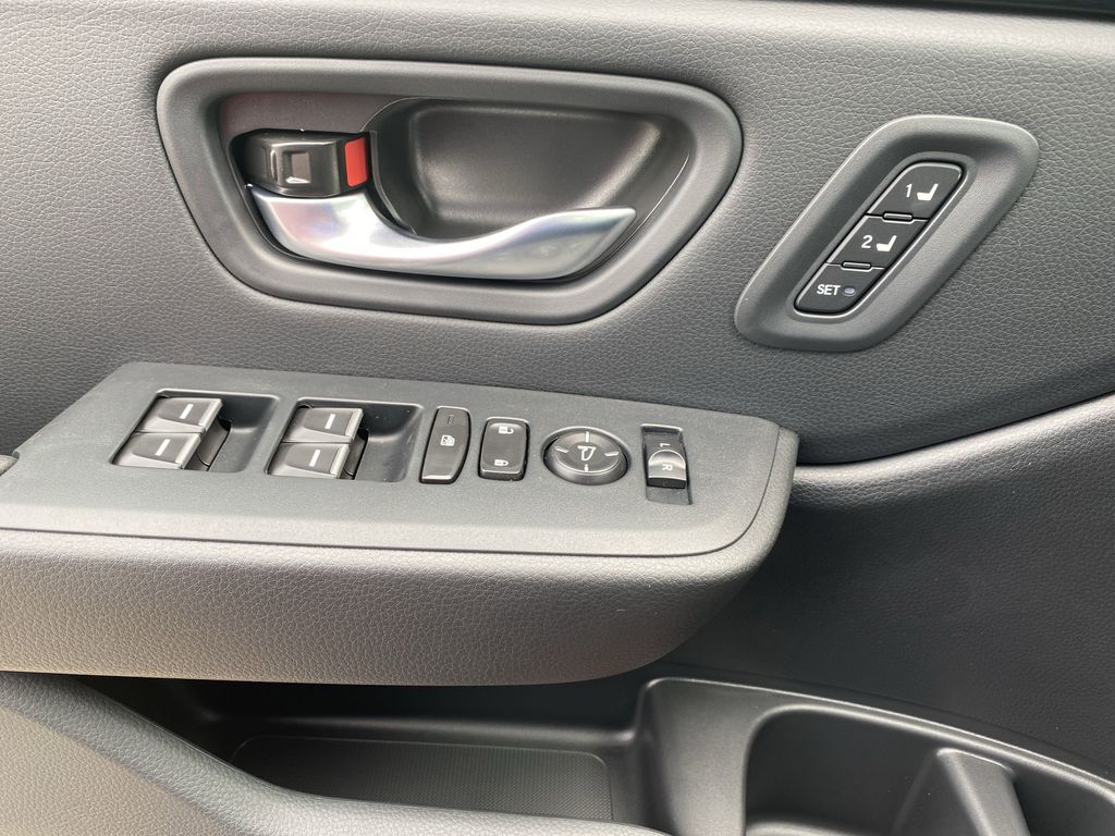 2025 Honda Pilot Touring photo 27