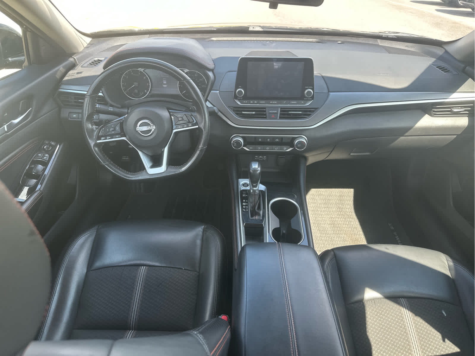 2023 Nissan Altima 2.5 SR photo 11