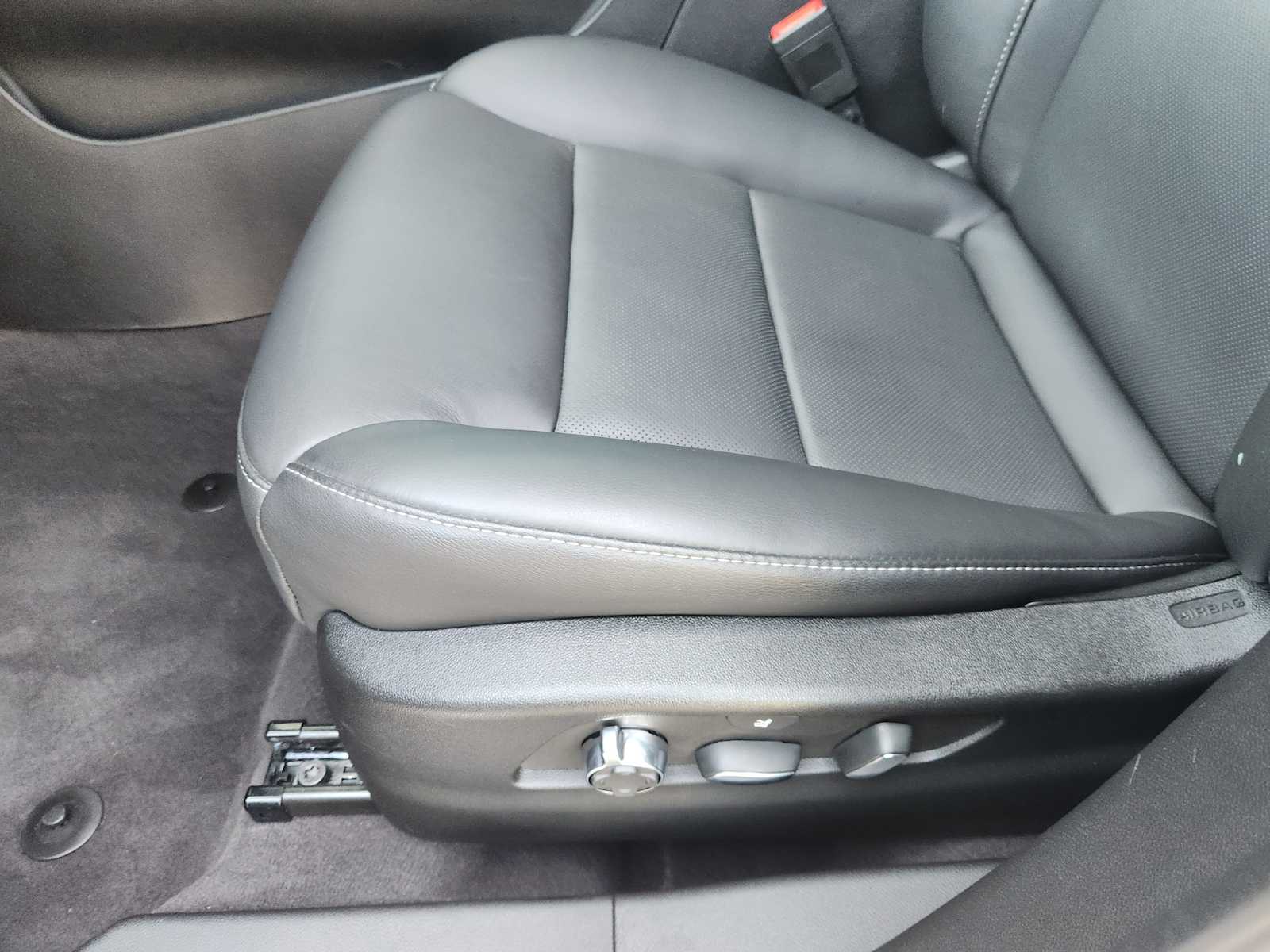 2025 Cadillac XT4 Premium Luxury photo 15