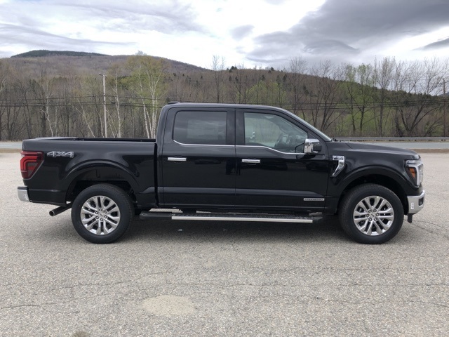 2025 Ford F-150 Lariat photo 2