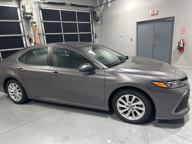 2024 Toyota Camry LE photo 3