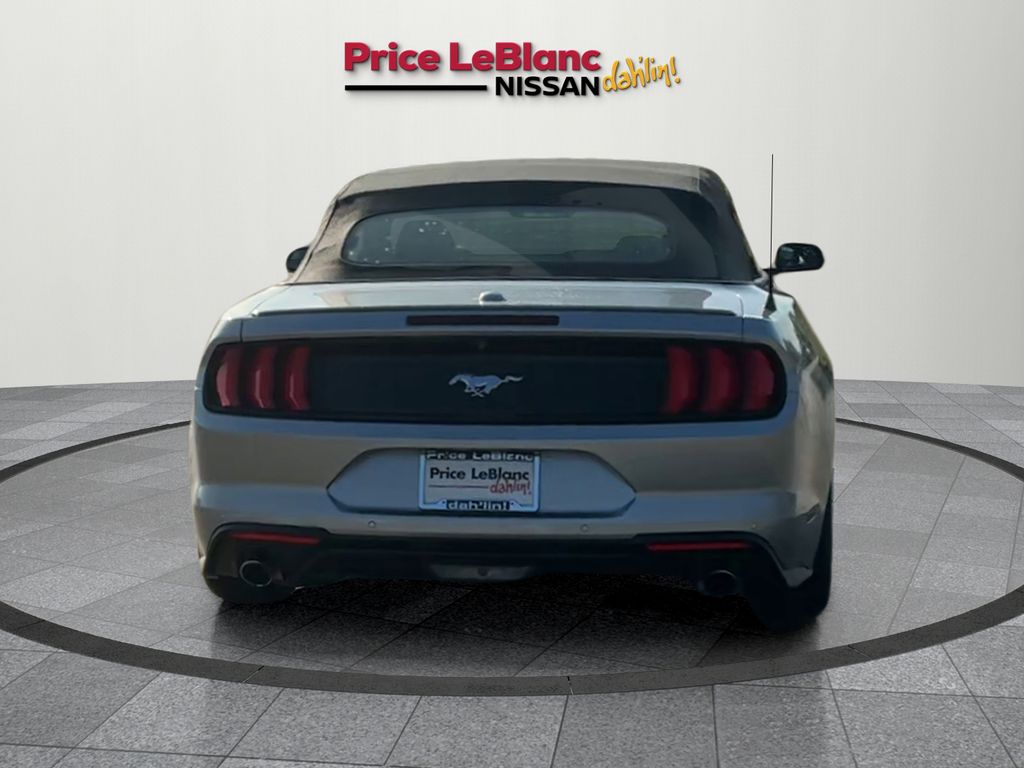 2020 Ford Mustang EcoBoost Premium photo 3