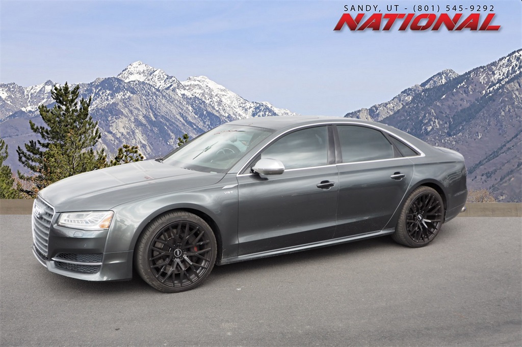 2015 Audi S8 Base's photo