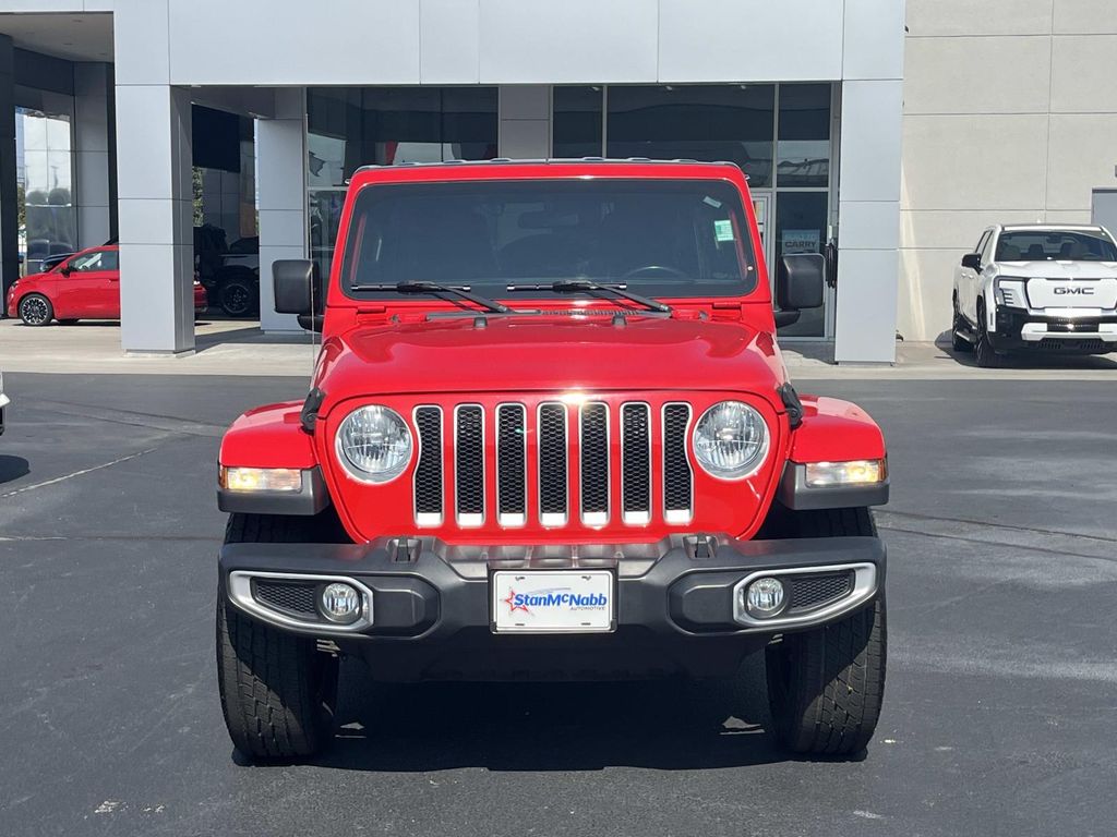 2019 Jeep Wrangler Unlimited Sahara photo 2