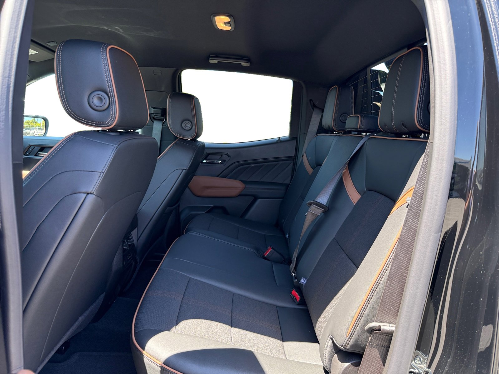 2025 Gmc Canyon AT4 photo 15