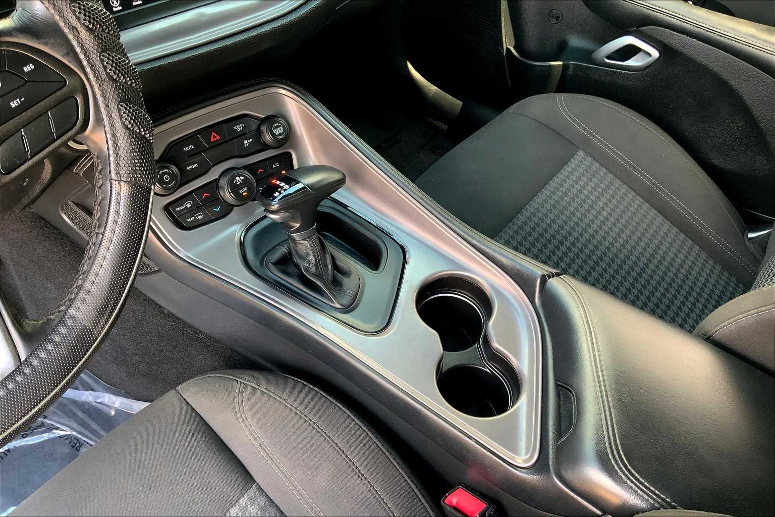 2023 Dodge Challenger SXT photo 16