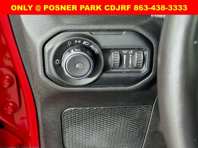 2021 Jeep Wrangler Unlimited Sahara photo 9