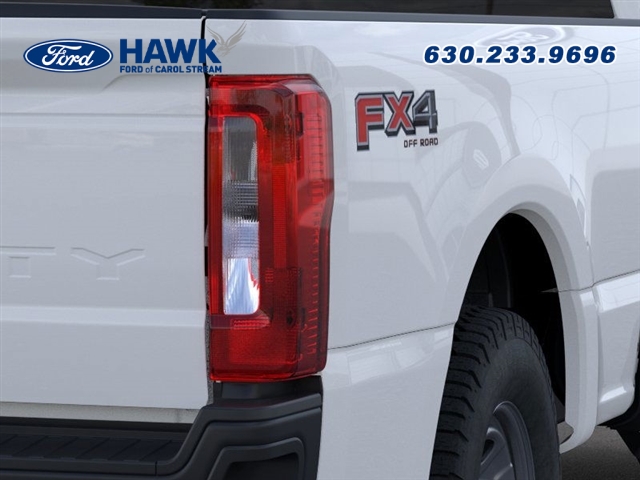 2025 FORD F-350 - Image 21