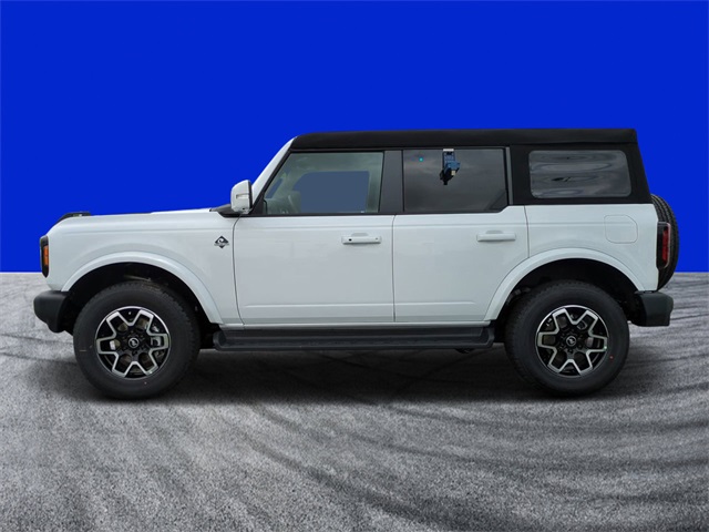 2025 Ford Bronco Outer Banks photo 6