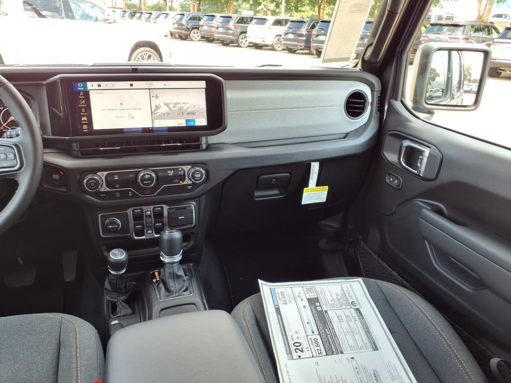 2025 Jeep Wrangler Sport S photo 24