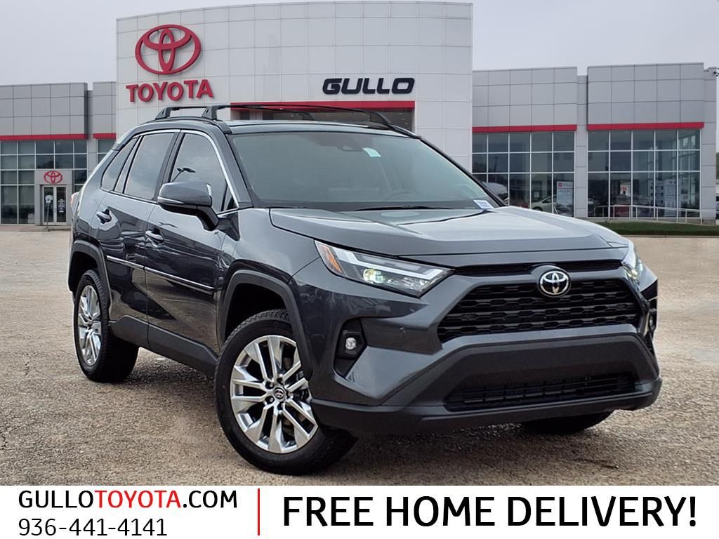 2025 Toyota RAV4 XLE Premium's photo