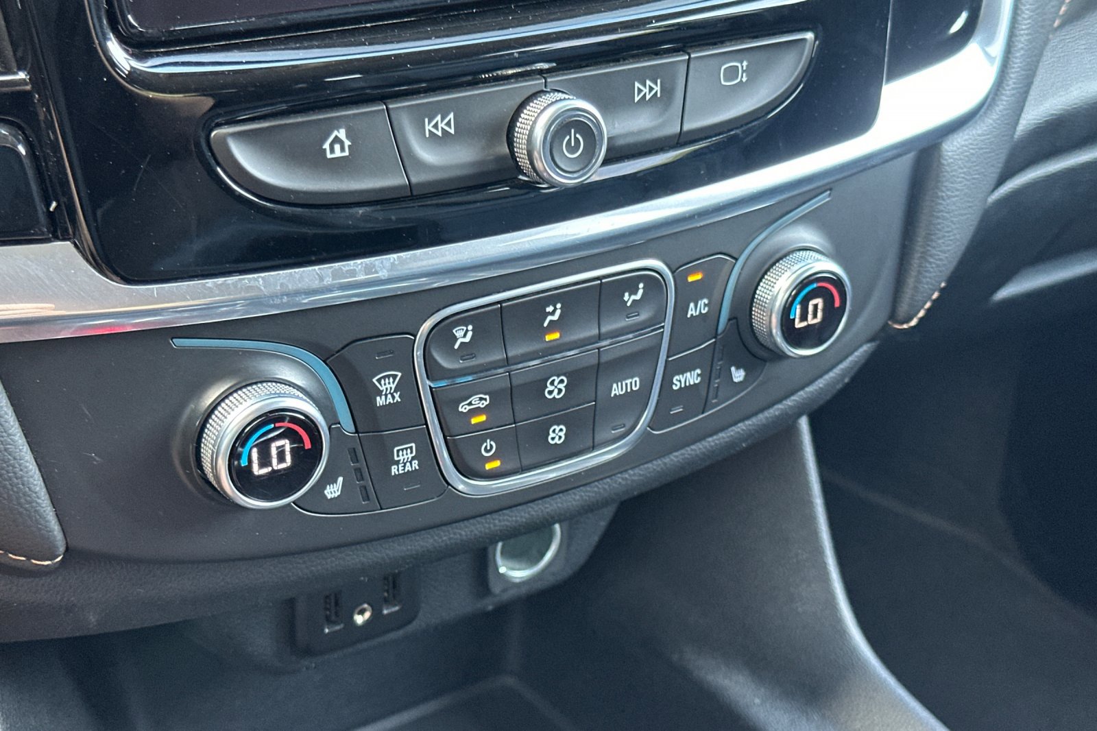 2019 Chevrolet Traverse Leather photo 20