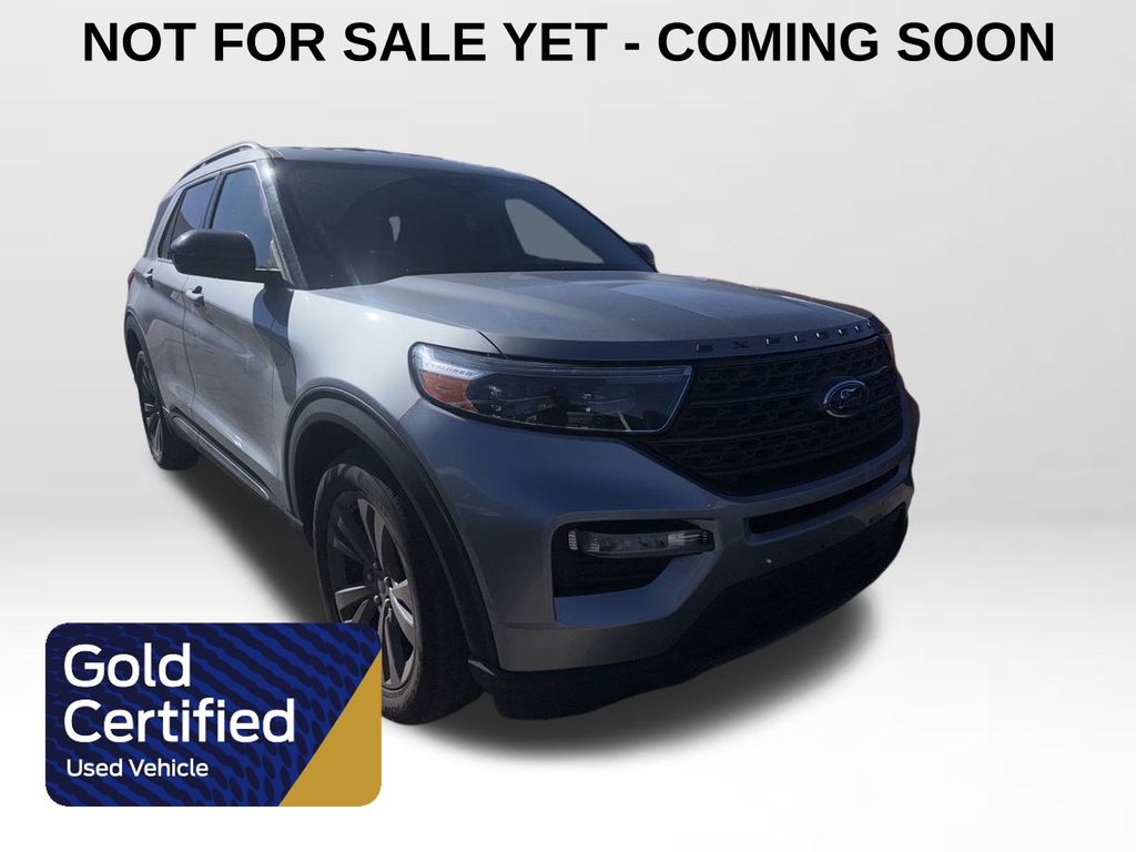 2022 Ford Explorer XLT's photo
