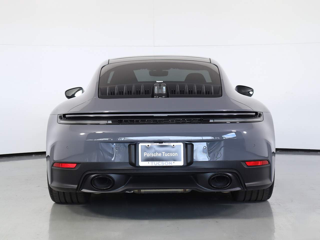 2025 Porsche 911 photo 6