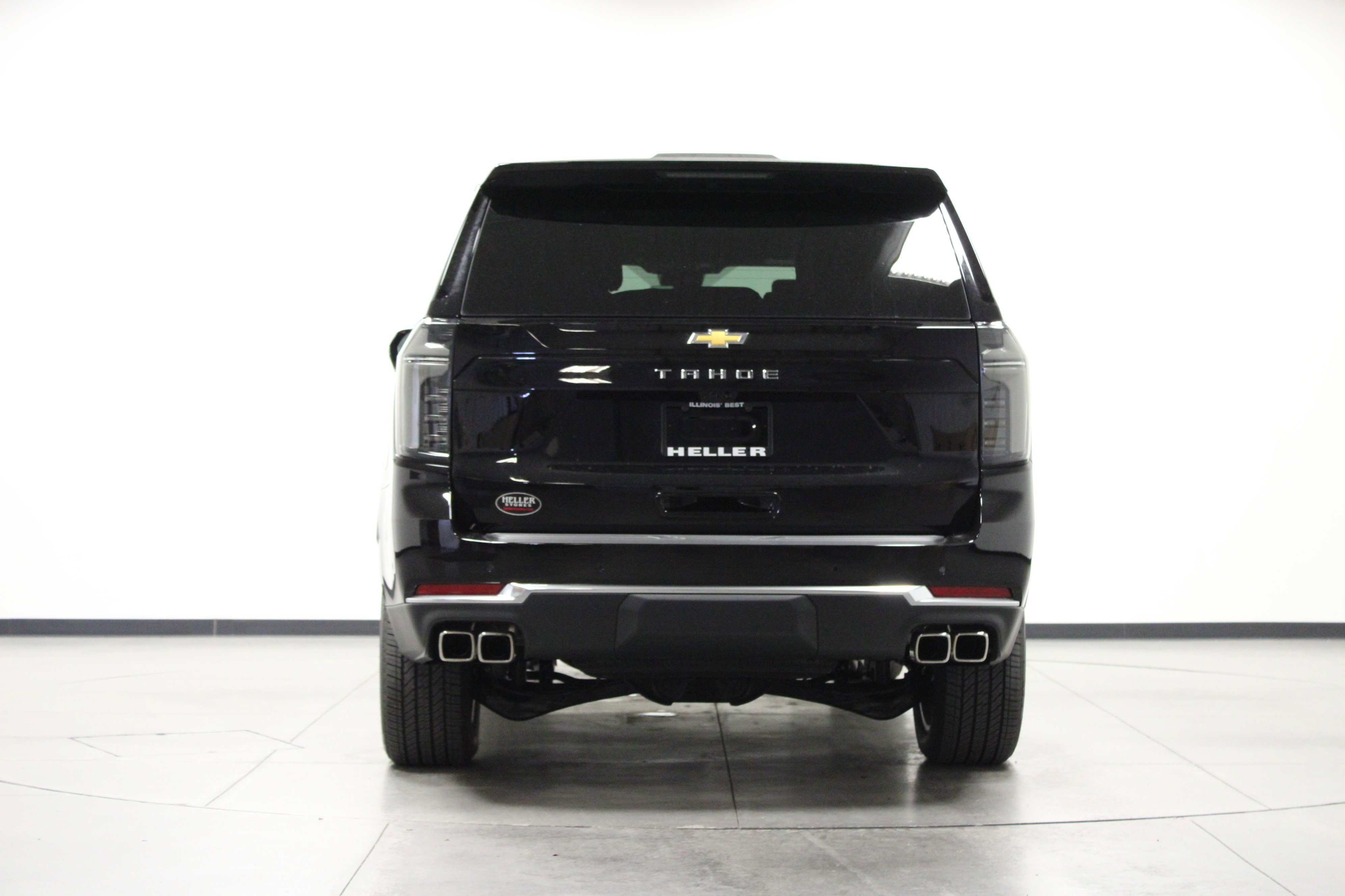 2025 Chevrolet Tahoe High Country photo 3
