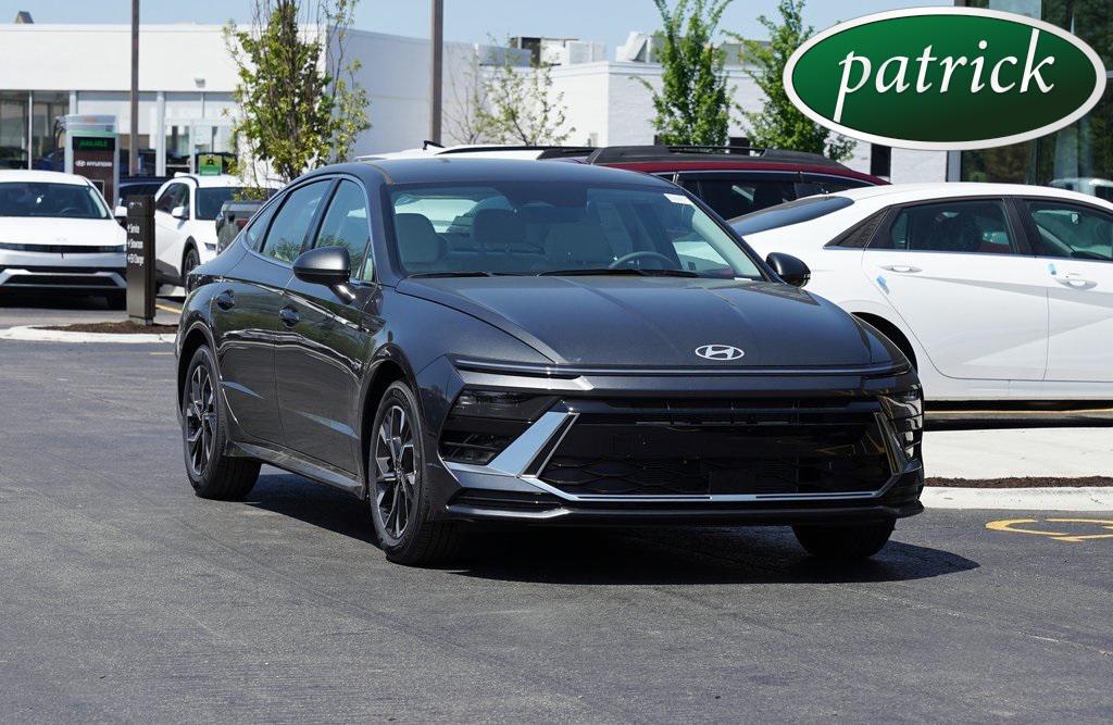 2025 Hyundai Sonata SEL's photo