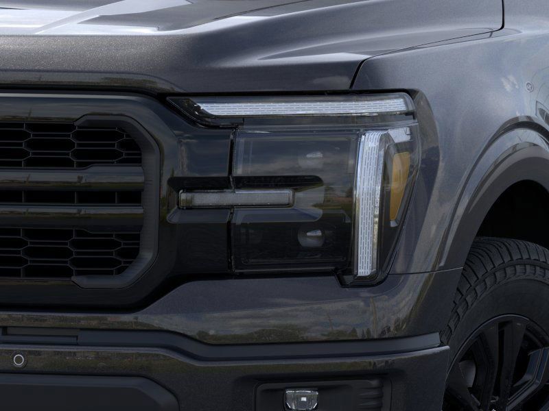 2025 Ford F-150 Lariat photo 16