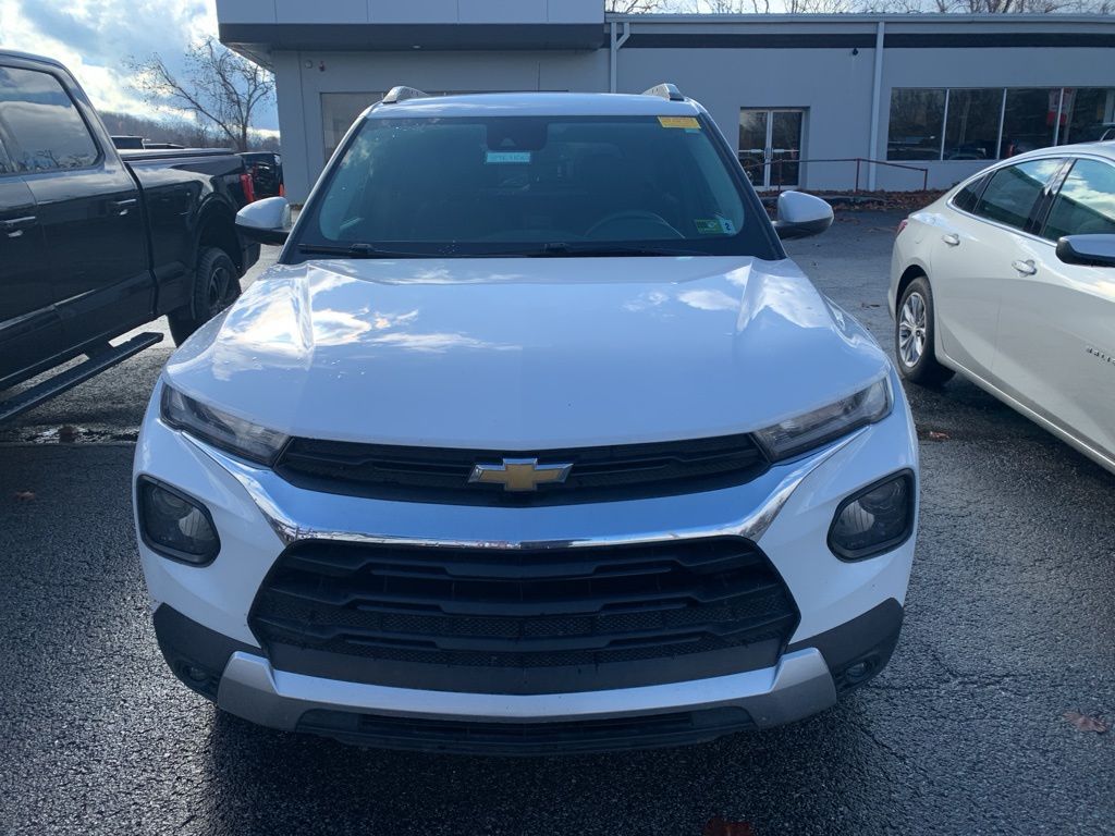 2021 Chevrolet Trailblazer LT photo 2