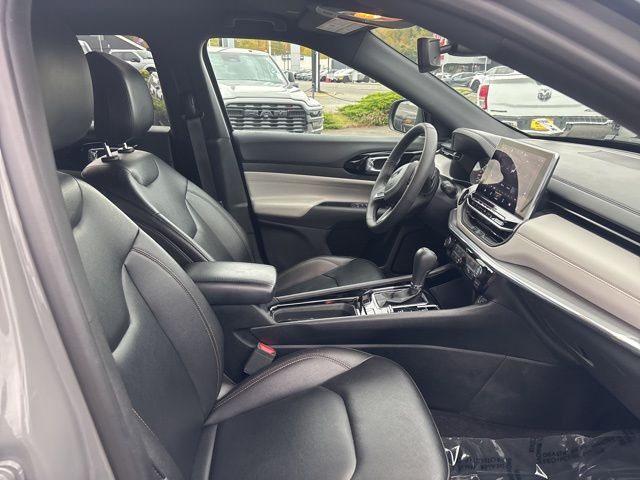 2024 Jeep Compass Limited photo 4