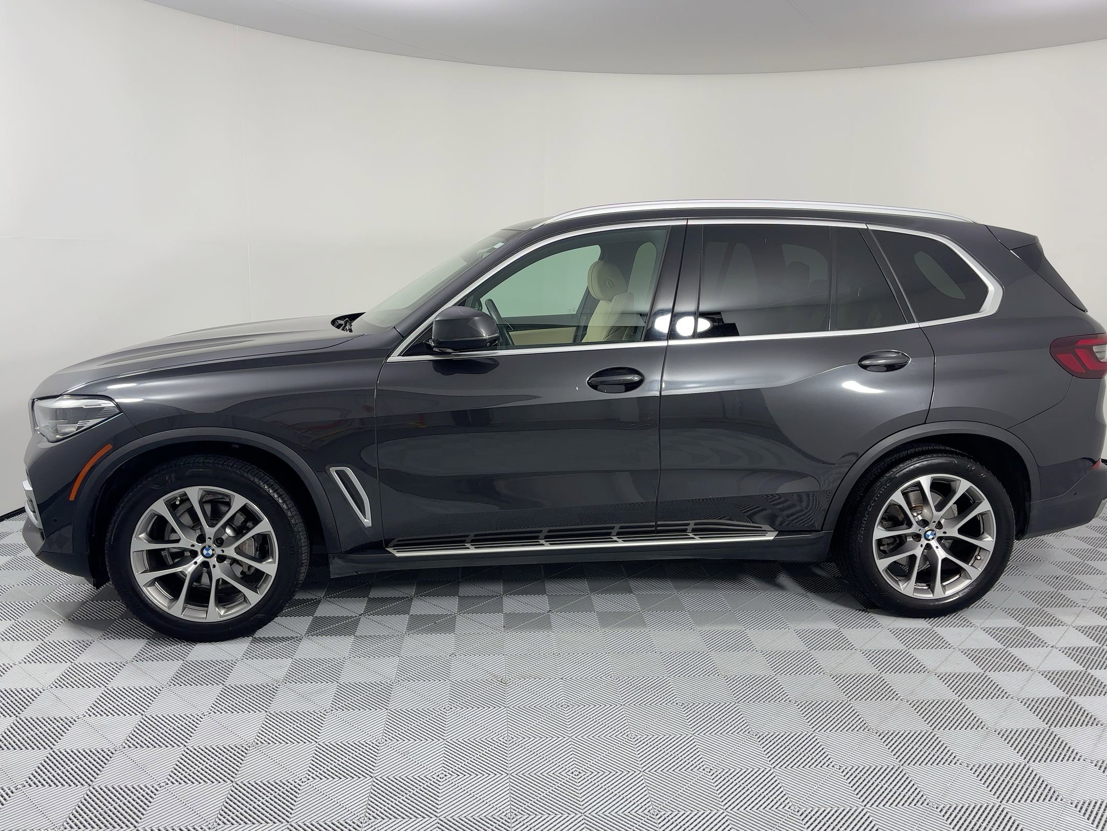 2022 Bmw X5 sDrive40i photo 2