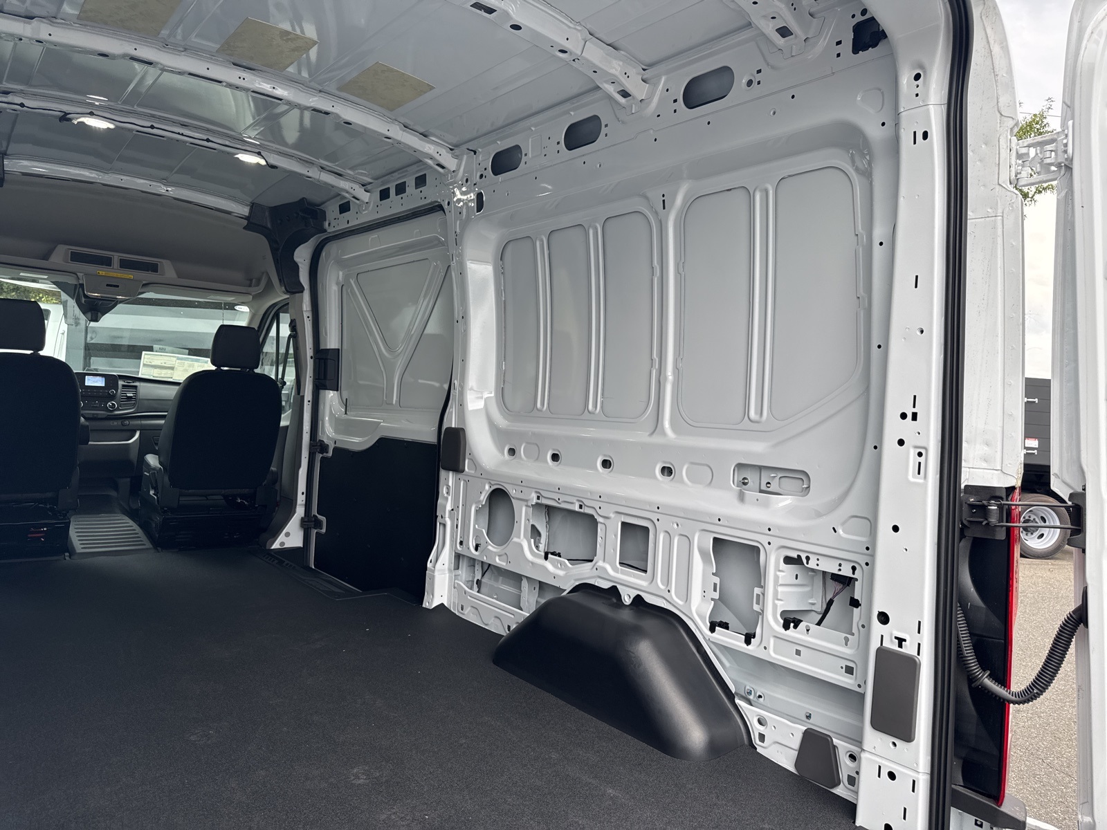 2025 Ford Transit photo 13