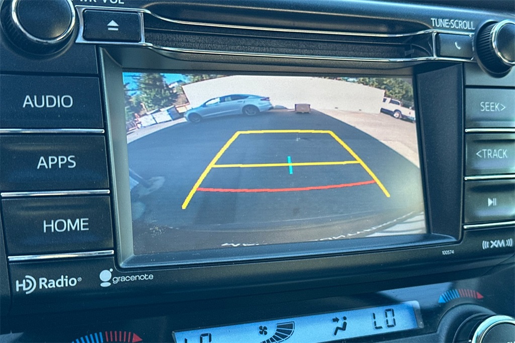 2017 Toyota RAV4 XLE photo 16