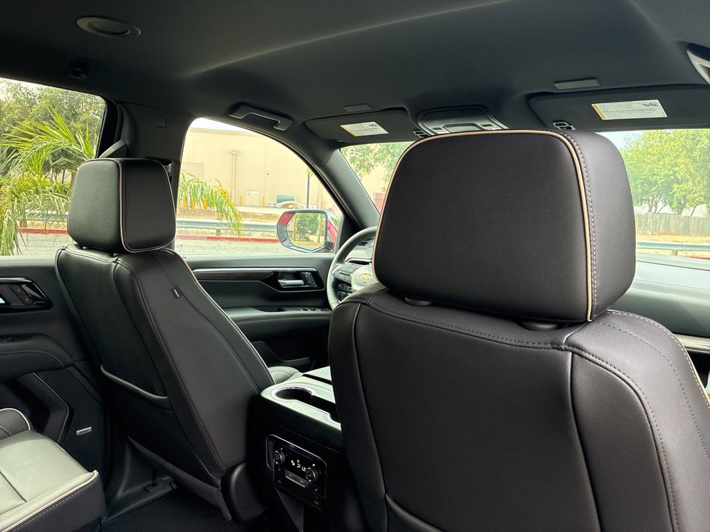 2025 Chevrolet Tahoe Premier photo 23