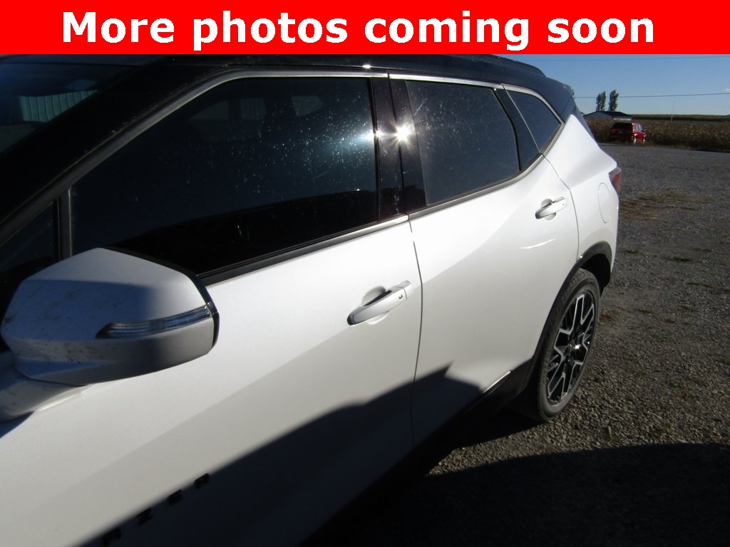 2023 Chevrolet Blazer RS photo 2