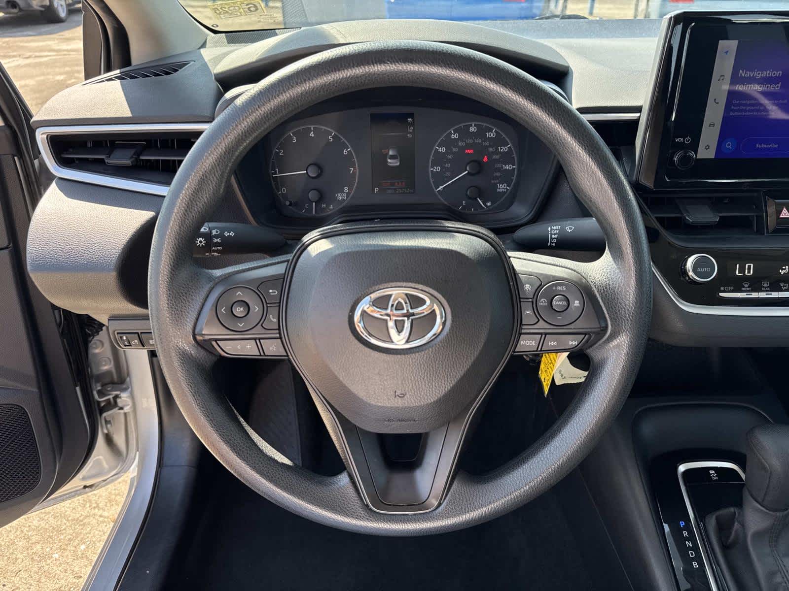 2024 Toyota Corolla LE photo 38