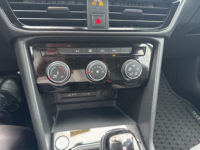 2023 Volkswagen Taos S photo 22