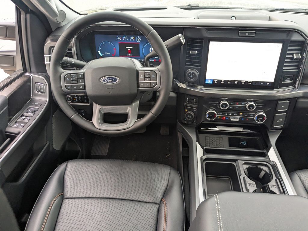 2025 Ford F-250 Lariat photo 19