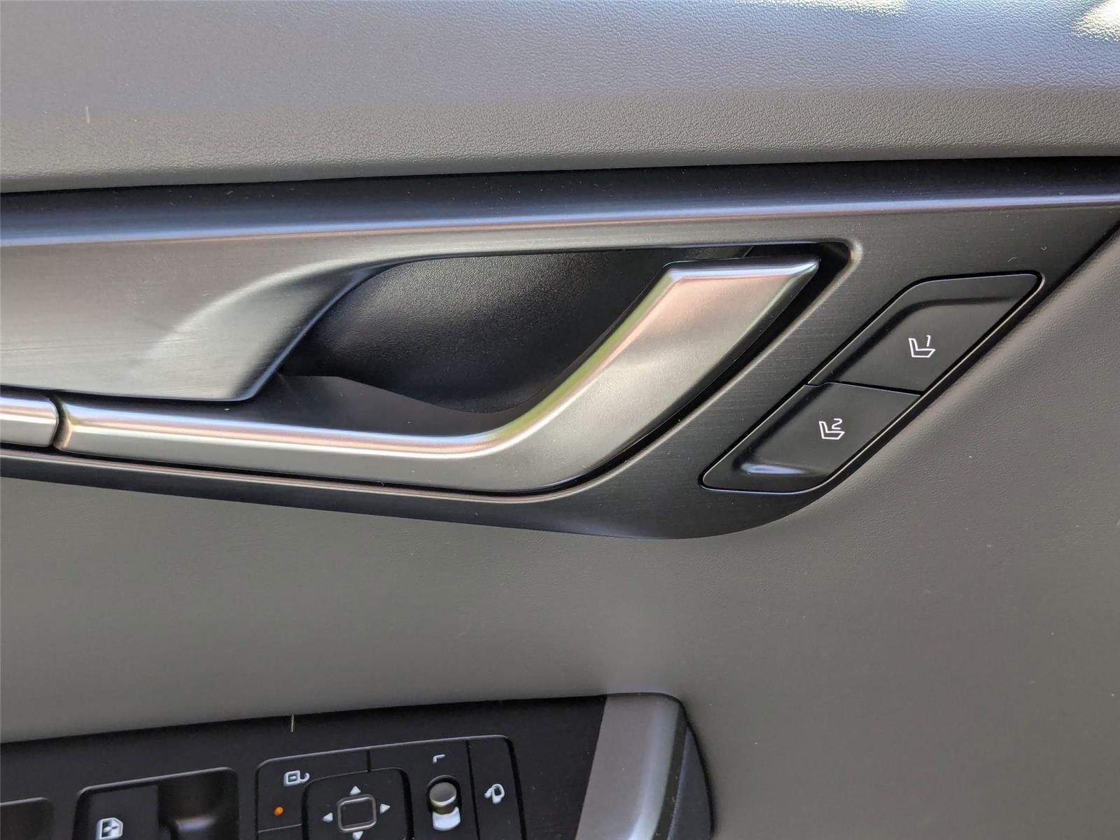 2025 Kia EV6 Wind photo 12