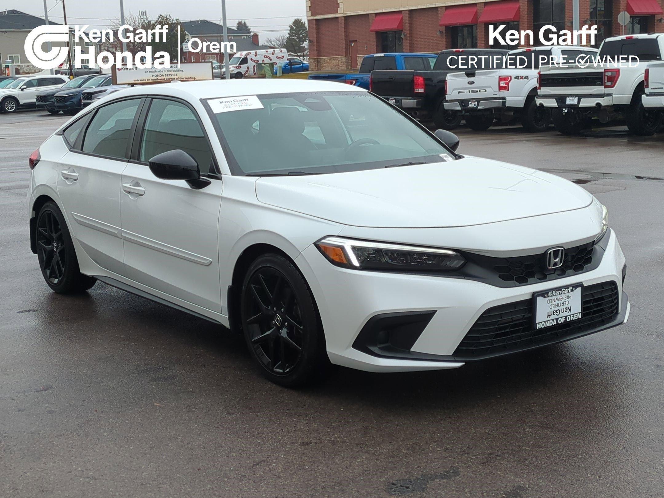 2022 Honda Civic Hatchback Sport's photo