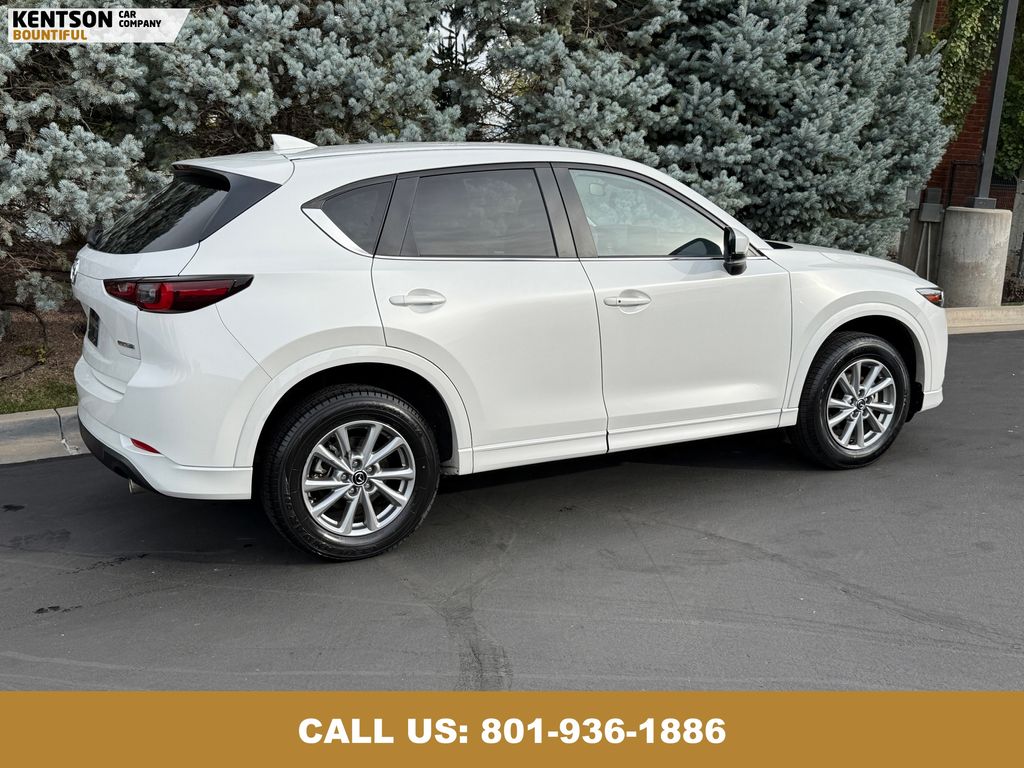2024 Mazda CX-5 2.5 Select photo 9