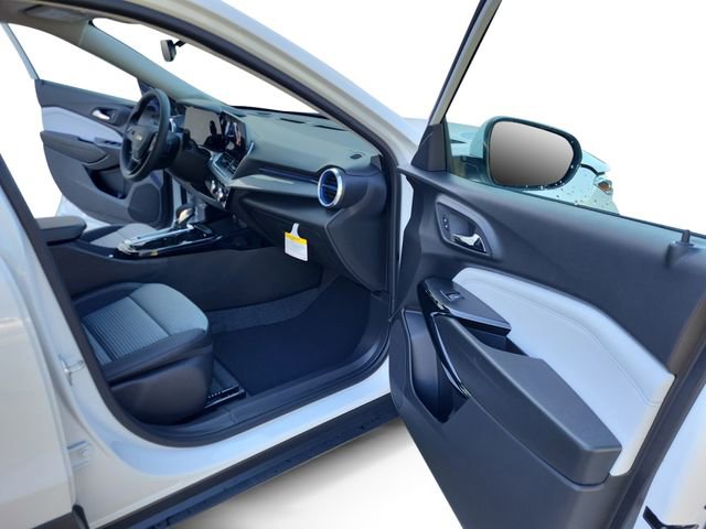 2025 Chevrolet Trax LT photo 23