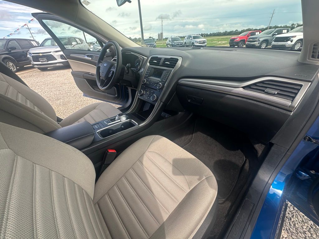 2018 Ford Fusion S Hybrid photo 32