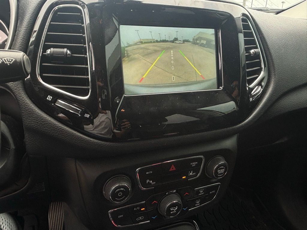 2021 Jeep Compass Altitude photo 11