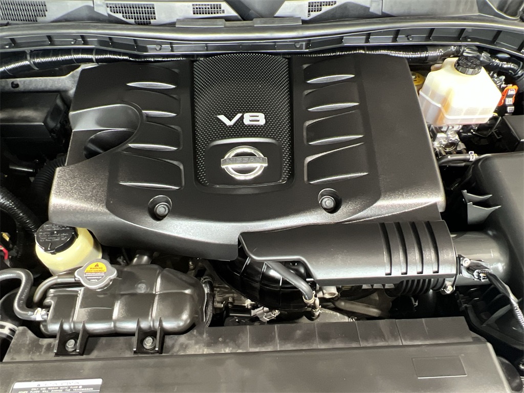 2018 Nissan Armada Platinum photo 17