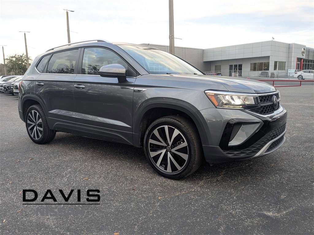 2024 Volkswagen Taos SE