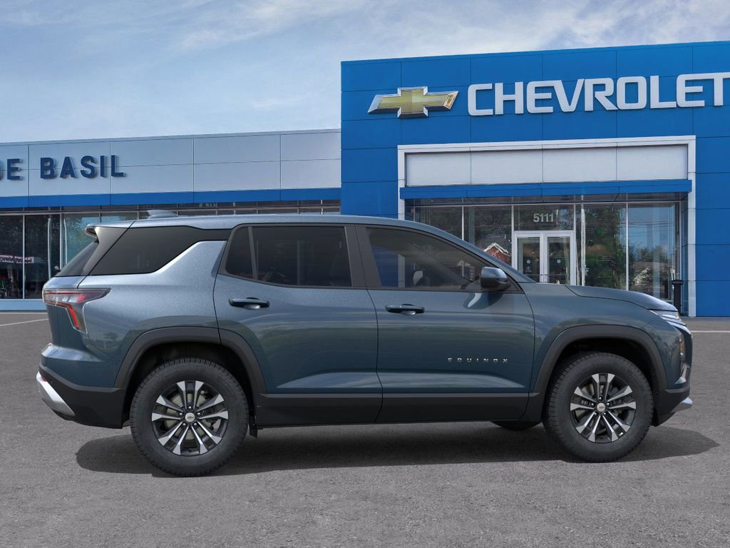 2026 Chevrolet Equinox LT photo 2