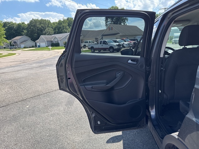 2017 Ford Escape SE photo 16
