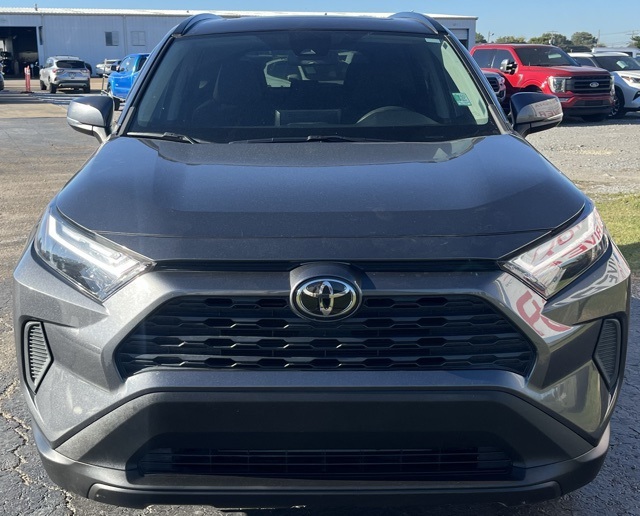 2022 Toyota RAV4 XLE photo 3