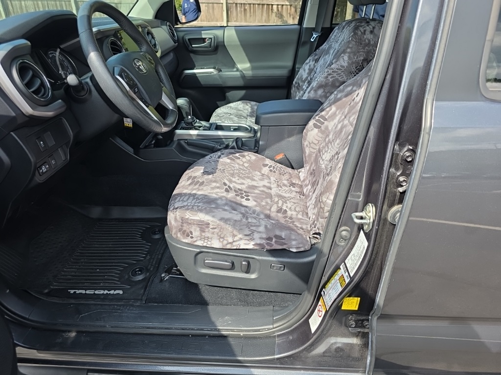 2020 Toyota Tacoma V6 4x4 Double Cab photo 7