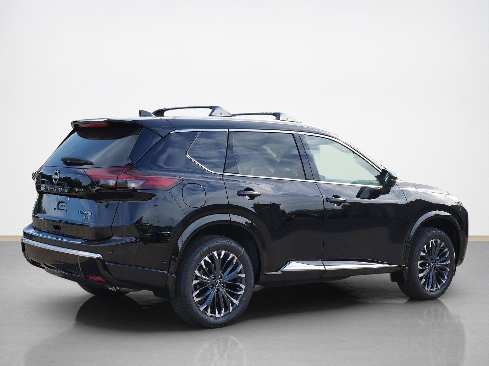 2026 Nissan Rogue Platinum photo 2