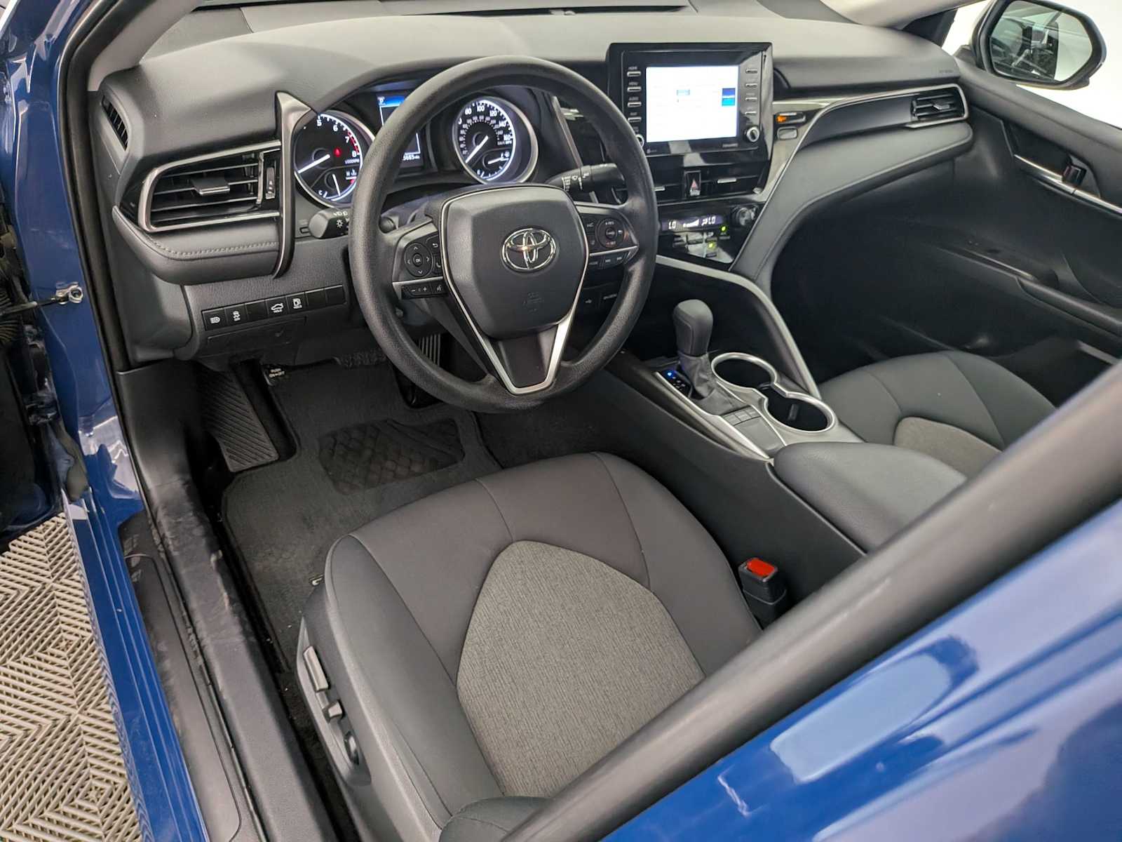 2024 Toyota Camry LE photo 2