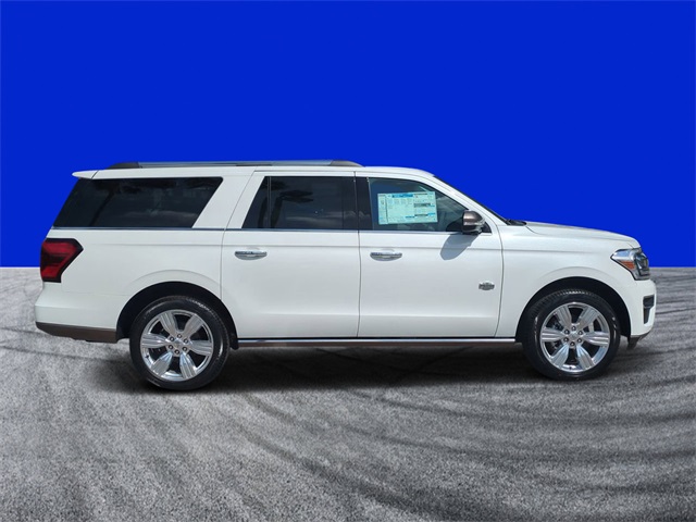 2024 Ford Expedition King Ranch MAX photo 2
