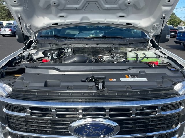 2025 Ford F-450 photo 30