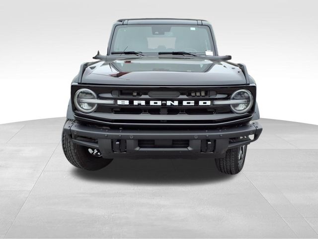 2024 Ford Bronco Outer Banks photo 9