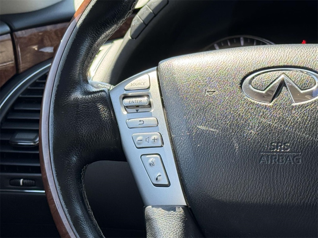 2019 Infiniti QX80 Luxe photo 22