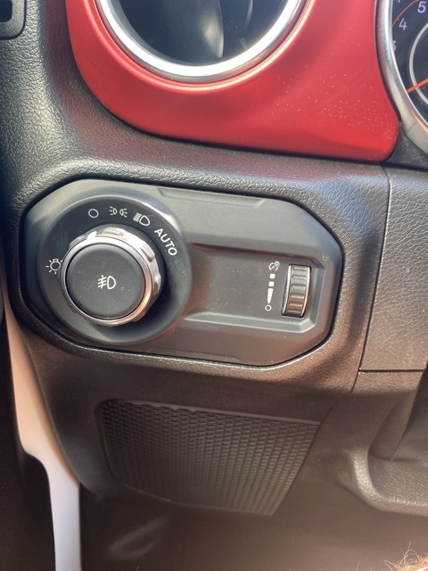 2023 Jeep Wrangler Rubicon photo 11